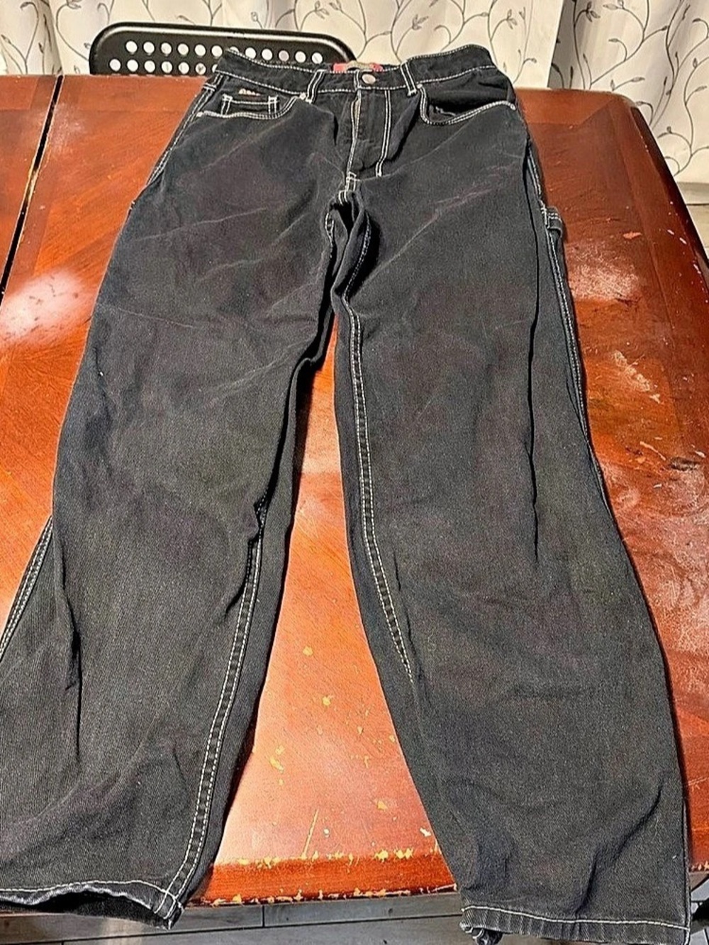 G5YR3R3 Black Cargo Pants Size 4